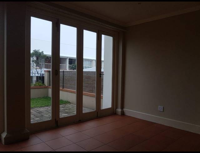 2 BEDROOM APARTMENT TO LET IN POINT WATERFRONT